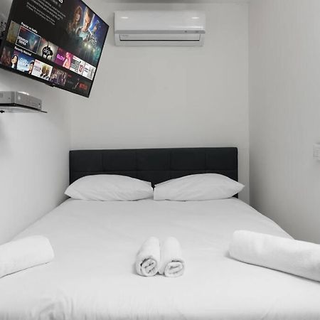 Apartamento אשראם 8-דירת חדר שינה וסלון עם מרפסת מודרנית במיקום מעולה Eilat Exterior foto